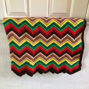 Hand Made Crochet Zig Zag Lap Blanket Afghan Retro